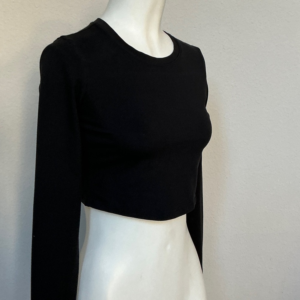 ALO Yoga Black Alosoft Crop Finesse Long Sleeve - Picture 6 of 8